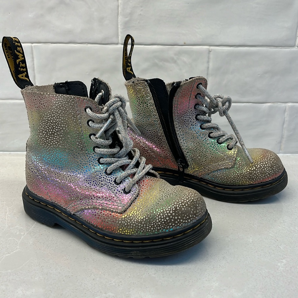 Dr. Marten’s Toddler Pascal rainbow boot - size 8